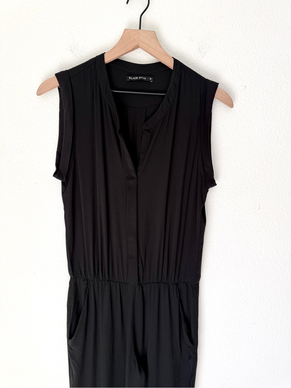 Black Halo Black Sleeveless Button-Front Jumpsuit - 4
